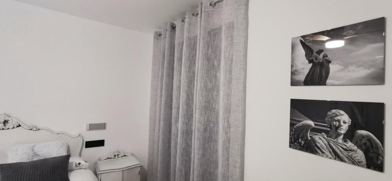 Almagro Suite-A Un Paso Exterior foto